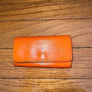 Louis Vuitton orange Epi 4-key holder- needs repainting/dye (Project Keyholder)